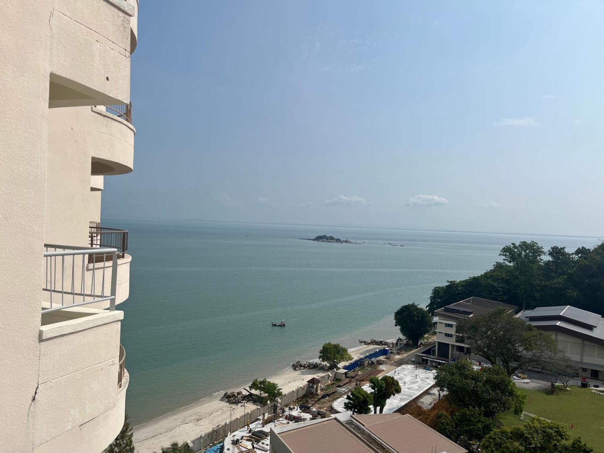 Paradise By The Sea In Penang By Veron At Rainbow Paradise Tanjung Bungah  Exterior foto