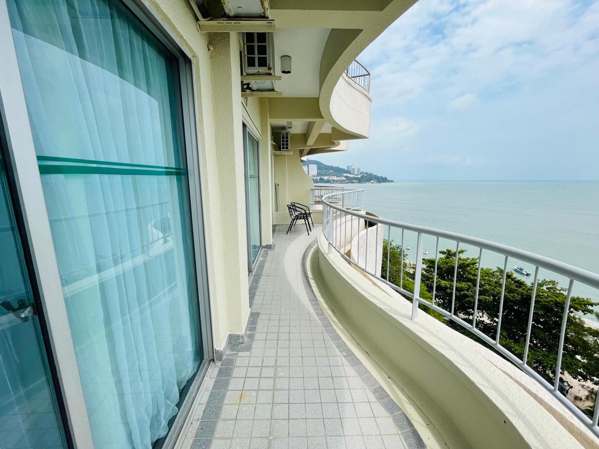 Paradise By The Sea In Penang By Veron At Rainbow Paradise Tanjung Bungah  Exterior foto
